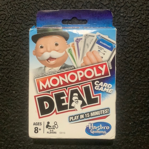 Monopoly Card Game - Picture 1 of 1